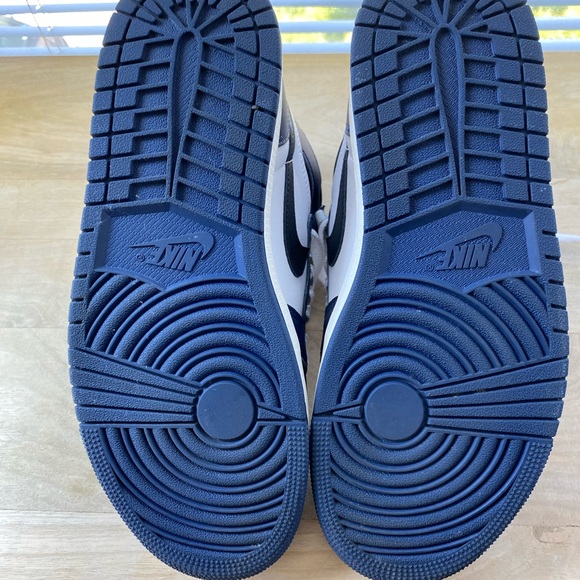 Air Jordan 1 High OG midnight navy - Picture 4 of 10